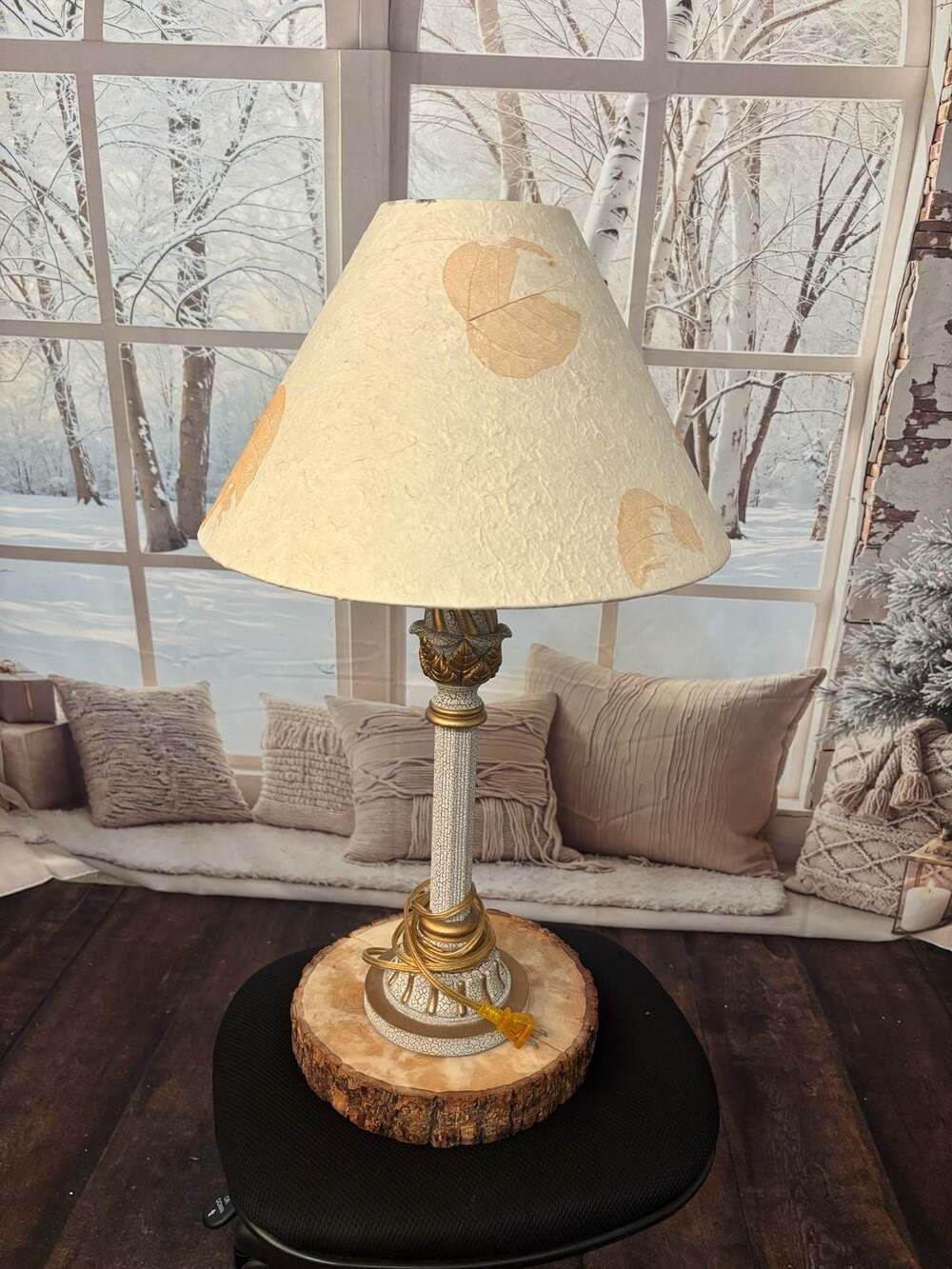 Vintage Crackle Finish Table Lamp With Leaf Accent Shade